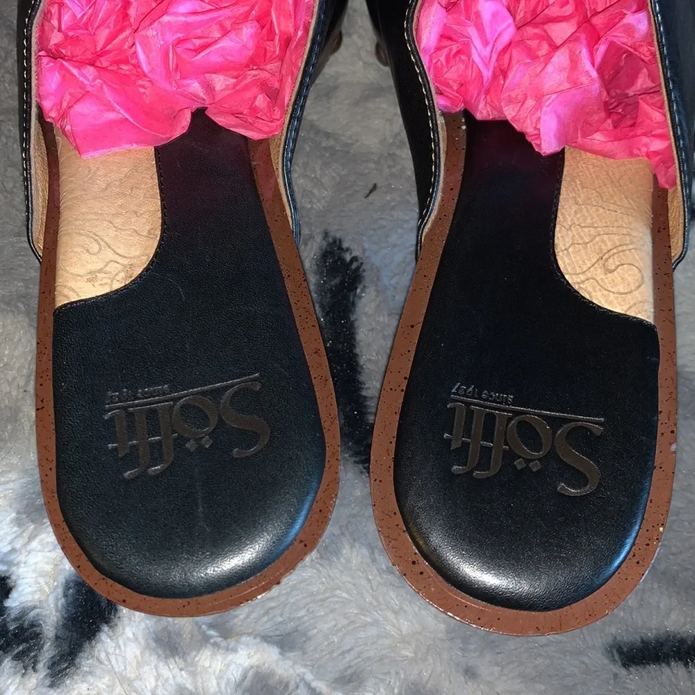 Sofft Leather Open Toe Sandals / Heels — 9.5